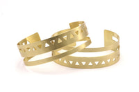 Triangle Striped Blank - 2 Raw Brass Triangle Textured Cuff Bracelet Blanks Bangles With Stripes (20x152x0.80mm) V013