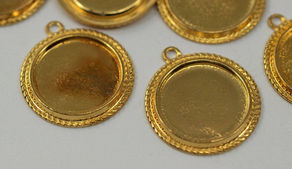 3 Vintage Raw Brass Pendant Setting With 16 Mm Cameo Base