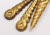 2 Vintage Brass Pendant, Charms 40x10 Mm L-14