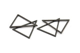 Black Triangle Charm, 6 Oxidized Brass Black Triangles Charms (34x34x27mm) Bs-1306 S129