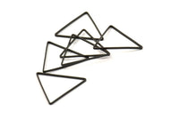 Black Triangle Charm - 25 Oxidized Brass Black Triangle Charms (24x24x24mm) Bs-1125 S163
