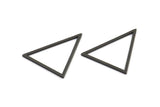 Black Triangle Charm, 6 Oxidized Brass Black Triangles Charms (34x34x27mm) Bs-1306 S129