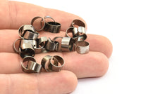 Gunmetal Ear Cuffs, 30 Brass Gunmetal Ear Cuffs With One Hole Round  Findings (9mm) Brs 000 D0063