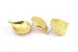Brass Shell Earring, 2 Raw Brass Sea Shell Earring with 1 Loop, Charms, Findings (27x33mm) E282
