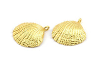Gold Shell Charm, 1 Gold Plated Brass Sea Shell Charm with 1 Loop, Pendants, Charms, Findings (27x24.5mm) E284 Q0538