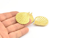 Brass Shell Charm, 2 Raw Brass Sea Shell Charm with 1 Loop, Pendants, Charms, Findings (40x34mm) E286