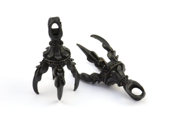 Dragon Claw Pendant, 1 Oxidized Brass Black Dragon Claw Charms, Necklace Pendants (36x11mm) N0380 S459