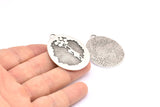 Balloon And Kid Charm, 1 Antique Silver Plated Brass Balloon And Kid Textured Oval Charms With 1 Loop, Blanks (42.5x31x1.2mm) E226