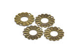 Brass Flower Connector, 15 Antique Brass Round Flower Connectors, Charms, Pendant, Findings (19mm) Pen 554 K066