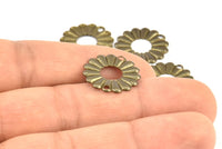 Brass Flower Connector, 15 Antique Brass Round Flower Connectors, Charms, Pendant, Findings (19mm) Pen 554 K066