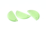 Cat&#39;s Eye Half Moon, 2 Green Semi Circle Blanks With 2 Holes (30x15x2mm) X059
