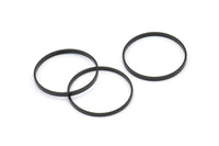 Black Circle Connectors, 12 Oxidized Brass Black Circle Connectors (25x0.8x2mm) D0313 S850