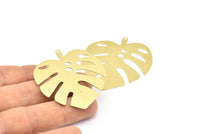 Brass Monstera Charm, 4 Raw Brass Monstera Leaf Charms With 1 Loop, Pendants, Earrings, Findings (51x46x0.50mm) D0653