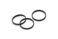 Black Circle Connectors - 24 Oxidized Brass Black Circle Connectors (18x0.8x2mm) D0310 S851