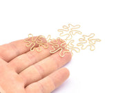 Brass Leaf Charm, 24 Raw Brass Leaf Connectors Without Hole, Pendants, Findings (26x21x0.60mm) D0776