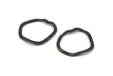 Siyah Daire Charm, Deliksiz 12 Oksitlenmiş Siyah Pirinç Dalgalı Daire Charm, Küpeler, Bulgular (26x25x0,60 mm) D0715 S1028