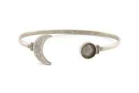 Silver Moon Cuff,  Antique Silver Plated Brass Moon And Planet Cuff Stone Setting With 1 Pad -  Pad Size 10mm N0982 H1023