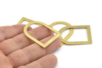 D Shape Rings - 10 Textured Raw Brass D Shape Connectors, Rings (35x28x0.80mm) M379