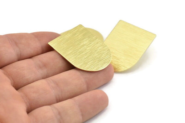 Çivi Küpe, 4 Dokulu Ham Pirinç D Şeklinde Çivi Küpe (35x28x0,80 mm) M348 A1564