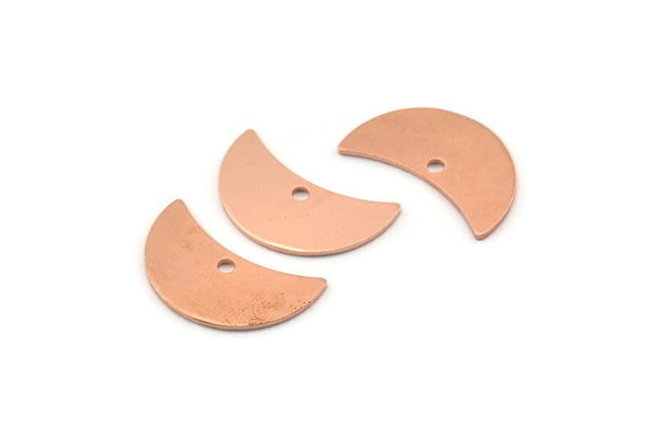 Copper Moon Charm, 10 Raw Copper Moon Charm With 1 Hole, Blanks, Findings (18x8.5x0.70mm) M722