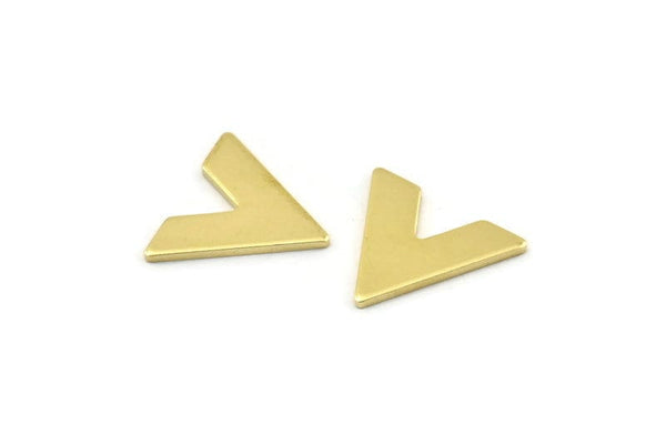 Brass V Shape, 24 Raw Brass V Shaped Blanks (15x13x1mm) M01239