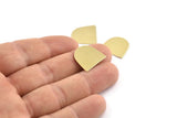 Brass D Shape,  24 Raw Brass D Shape Blanks, Stampimg Blanks, Brass Blanks (16x17x0.50mm) M1041