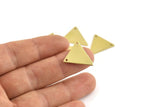 Pirinç Üçgen Tılsım, 2 Delikli 6 Ham Pirinç Üçgen Tılsım (19x18x1mm) M01102