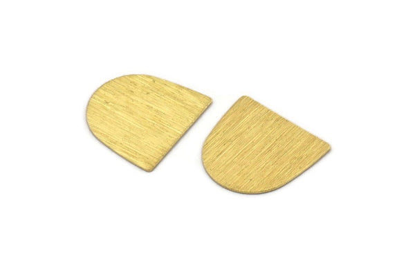 Brass D Shape, 24 Textured Raw Brass D Shape Blanks (16x17x0.50mm) M01327