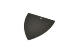 Siyah Rozet Tılsımı, 1 Delikli 6 Oksitlenmiş Siyah Dokulu Pirinç Rozet Tılsımı (28x25x0,50 mm) D881 S1184