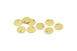 Pirinç Yuvarlak Charm, 1 Delikli 50 Çekiçlenmiş Ham Pirinç Yuvarlak Charm, Bulgular (10x0,80 mm) M01520