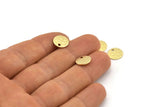 Pirinç Yuvarlak Charm, 1 Delikli 50 Çekiçlenmiş Ham Pirinç Yuvarlak Charm, Bulgular (10x0,80 mm) M01520