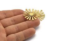 Pirinç Güneş Tılsımı, 1 Döngülü 2 Ham Pirinç Güneş Tılsımı, Bulgular (30x28x2mm) N1530