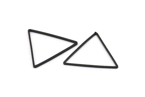 Black Brass Triangle, 10 Oxidized Black Brass Triangles (27x27x27mm) BS 1334 S666