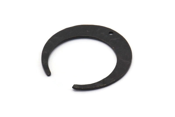 Black Moon Charm, 4 Hammered Oxidized Black Brass Crescent Moon Charms With 1 Hole, Findings (28x29x6x1mm) N0933 S1161