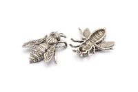 Huge Bee Pendant, 1 Antique Silver Plated Brass Bee Charm Pendant (41x34mm) N0350 H0401