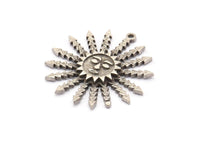 Gümüş Güneş Tılsımı, 1 Döngülü 2 Antik Gümüş Kaplamalı Pirinç Güneş Tılsımı, Bulgular (29x27x2,3 mm) N1569 H1576