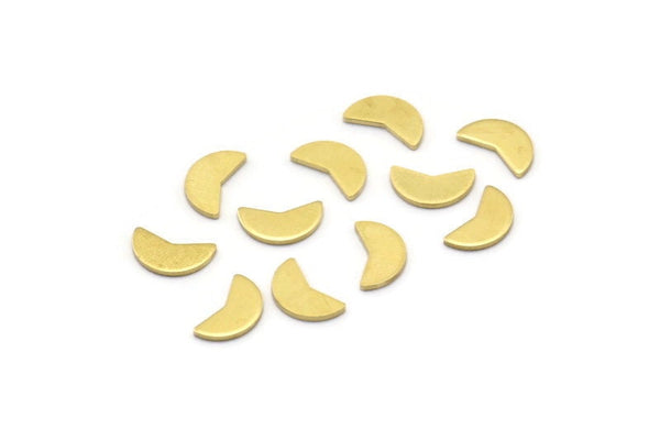 Brass Geometric Blank, 100 Raw Brass Tiny Pizza Slice Blanks, Findings (9x5x0.80mm) M02335