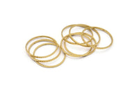 Brass Circle Connectors, 24 Raw Brass Textured Circle Connectors (20x0.8x1mm) BS 1749