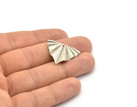 Silver Triangle Charm, 8 Antique Silver Plated Brass Wavy Triangle Charm Earrings With 1 Hole, Findings (28x22x0.50mm) D0729 H1224
