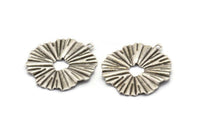 Gümüş Güneş Tılsımı, 1 Halkalı 8 Antik Gümüş Kaplamalı Pirinç Güneş Tılsımı, Bulgular, Küpeler (25x23mm) D1235 H1094