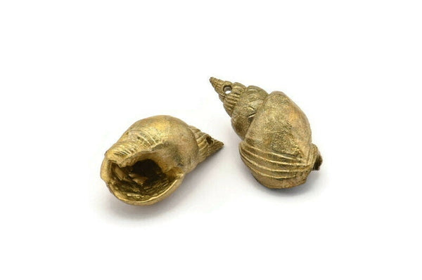 Brass Shell Charm, Raw Brass Sea Shell Charm With 1 Hole, Pendants, Earrings, Findings (27x16mm) SY0032