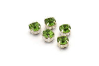 12 Peridot Crystal Rhinestone Beads With 4 Holes Brass Setting for SS24, Charms, Pendants, Earrings - 5.3mm SS24