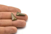 Triangle Pyramid Charm, 20 Antique Brass Triangle Pyramid Charms With 3 Holes (20x11mm) Pen 3040 K110