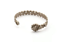 Silver Bee Cuff, Antique Silver Plated Brass Bee And Honeycomb Cuff Stone Setting With 1 Pad - Pad Size 6mm N1670 H0033