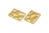 Pirinç Kare Charm, 1 Delikli 12 Ham Pirinç Dokulu Kare Charm, Küpeler, Bulgular (25x20mm) D0566