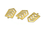 Pirinç Chevron Charm, 1 Döngülü 12 Ham Pirinç Ok Charm (27x15x0,80 mm) A1598