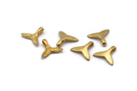 Fish Tail Charm, 12 Raw Brass Fish Tail Pendants, Jewelry Supplies, Findings (12x13mm) N0338