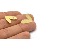 Brass Heart Earring, 8 Raw Brass Heart Shaped Stud Earrings (18x17x0.80mm) A2717