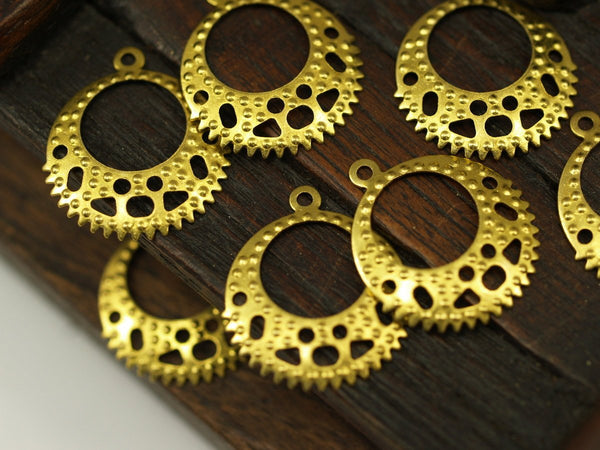 Brass Vintage Finding,  100 Raw Brass Earring Findings with Holes, Charms, Pendant,  (20x18mm)  Brs 417 ( A0243 )