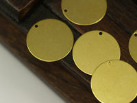 Round Brass Tag, 50 Raw Brass Round Tags with 1 Hole, Charms, Findings, Stamping Tag (20mm) Brs61 A0292